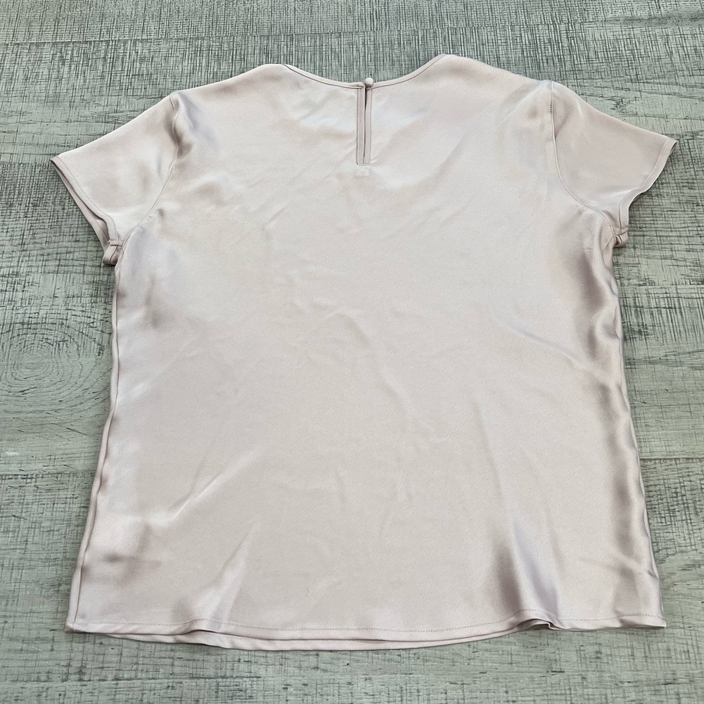Express Blush Pink Silk Like Short Sleeve Blouse Size Small - Picture 3 of 13